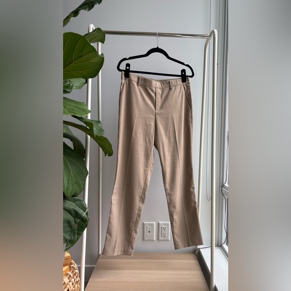 Uniqlo Pants - UNIQLO | Tan Pants with Elastic Waistband M